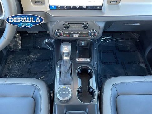 Used 2025 Ford Bronco Outer Banks image 14