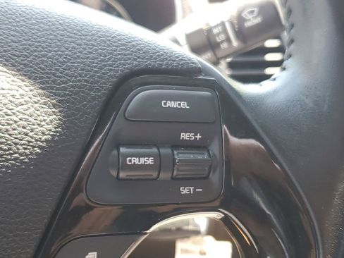 Used 2017 Kia Forte S FWD image 23