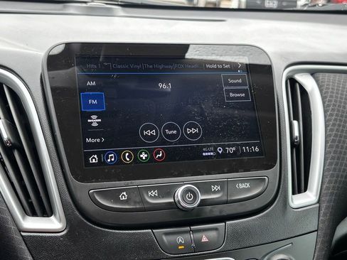 Used 2025 Chevrolet Malibu LT FWD image 17