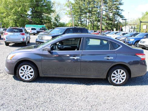 Used 2015 Nissan Sentra SV w/ Navigation Package FWD image 10