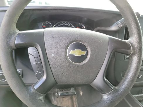 Used 2011 Chevrolet Express 3500 LS RWD image 21
