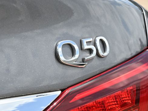 Used 2018 INFINITI Q50 Luxe AWD/4WD image 20