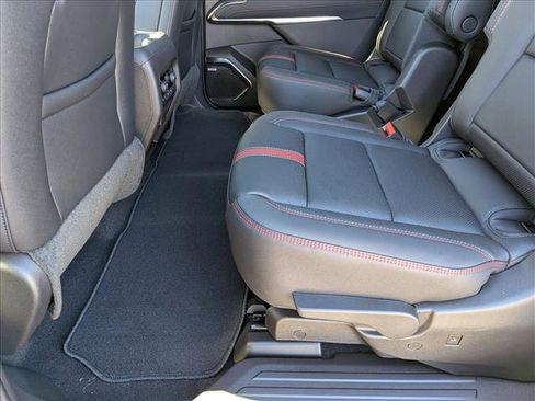 New 2026 Chevrolet Traverse RS image 16