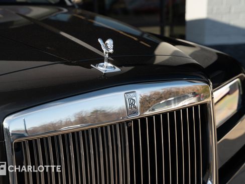 Used 2019 Rolls-Royce Cullinan image 3