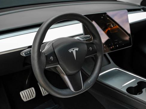 Used 2022 Tesla Model Y Performance AWD/4WD image 14