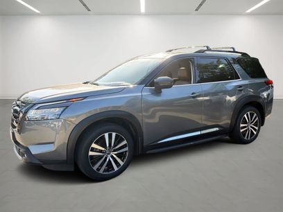 Used 2023 Nissan Pathfinder Platinum w/ Lighting Package (N93)