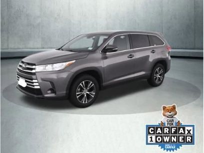 Used 2019 Toyota Highlander LE