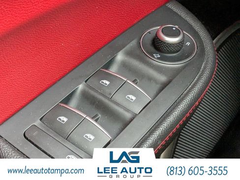 Used 2018 Alfa Romeo Giulia image 23