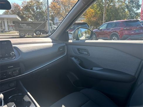 Certified 2023 Nissan Rogue S image 23