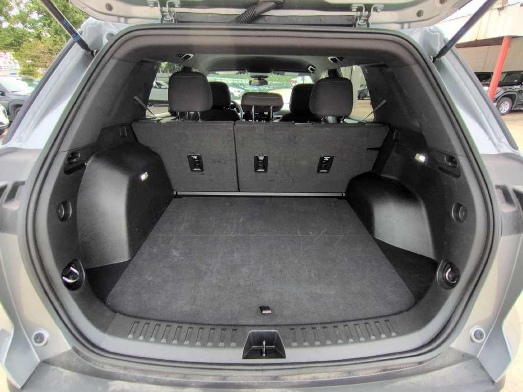 Used 2026 Chevrolet Equinox LT AWD/4WD image 28