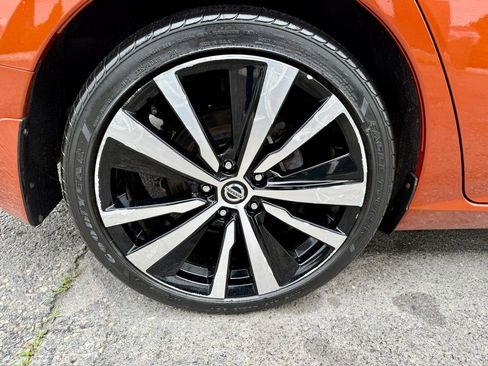 Used 2020 Nissan Altima 2.5 SR w/ Premium Package FWD image 12
