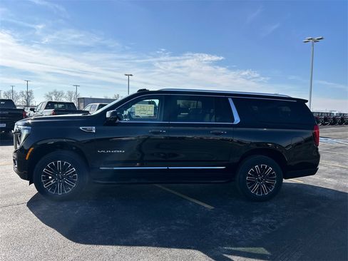 New 2026 GMC Yukon XL Elevation w/ Elevation Premium Package image 5