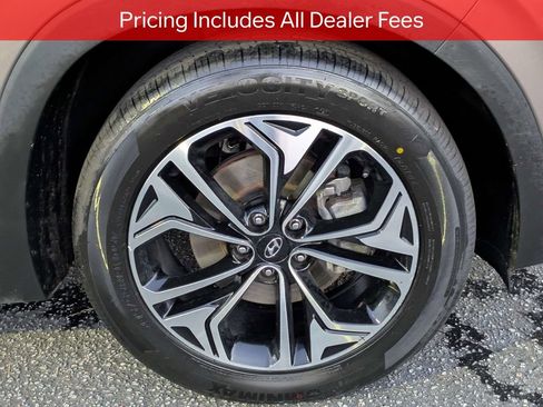Used 2019 Hyundai Santa Fe Limited FWD image 11