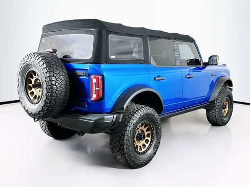 Used 2021 Ford Bronco Badlands image 9