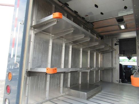 Used 2021 Ford Transit 350 DRW RWD image 16