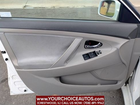 Used 2008 Toyota Camry image 11