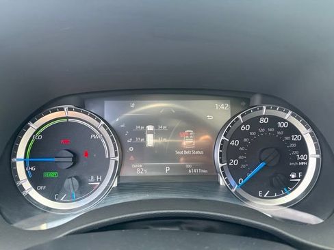 Used 2023 Toyota Highlander XLE AWD/4WD image 21