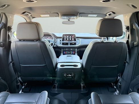 Used 2021 Chevrolet Tahoe Premier AWD/4WD image 28