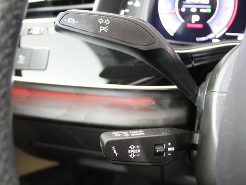 Used 2021 Audi Q8 Premium Plus w/ Premium Plus Package image 30