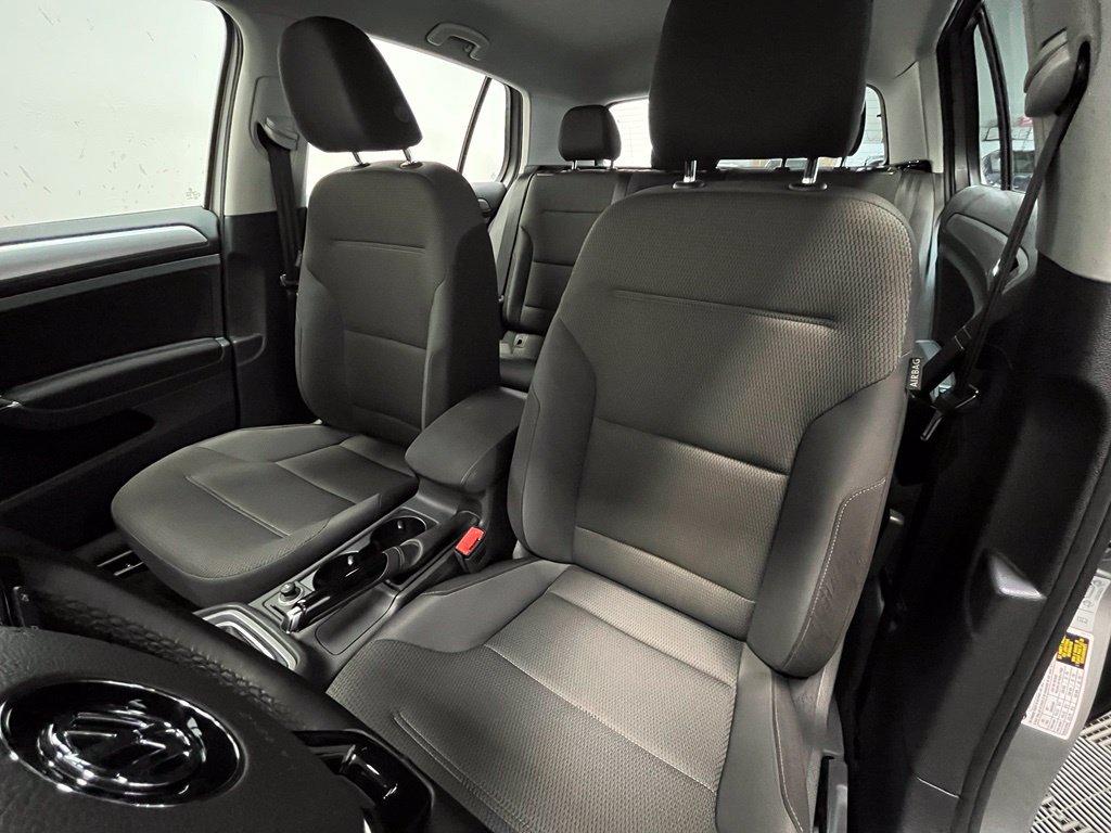 Used 2016 Volkswagen Golf S FWD image 11