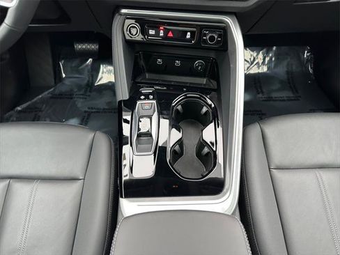 Certified 2025 Audi Q5 Premium w/ Convenience Package image 11