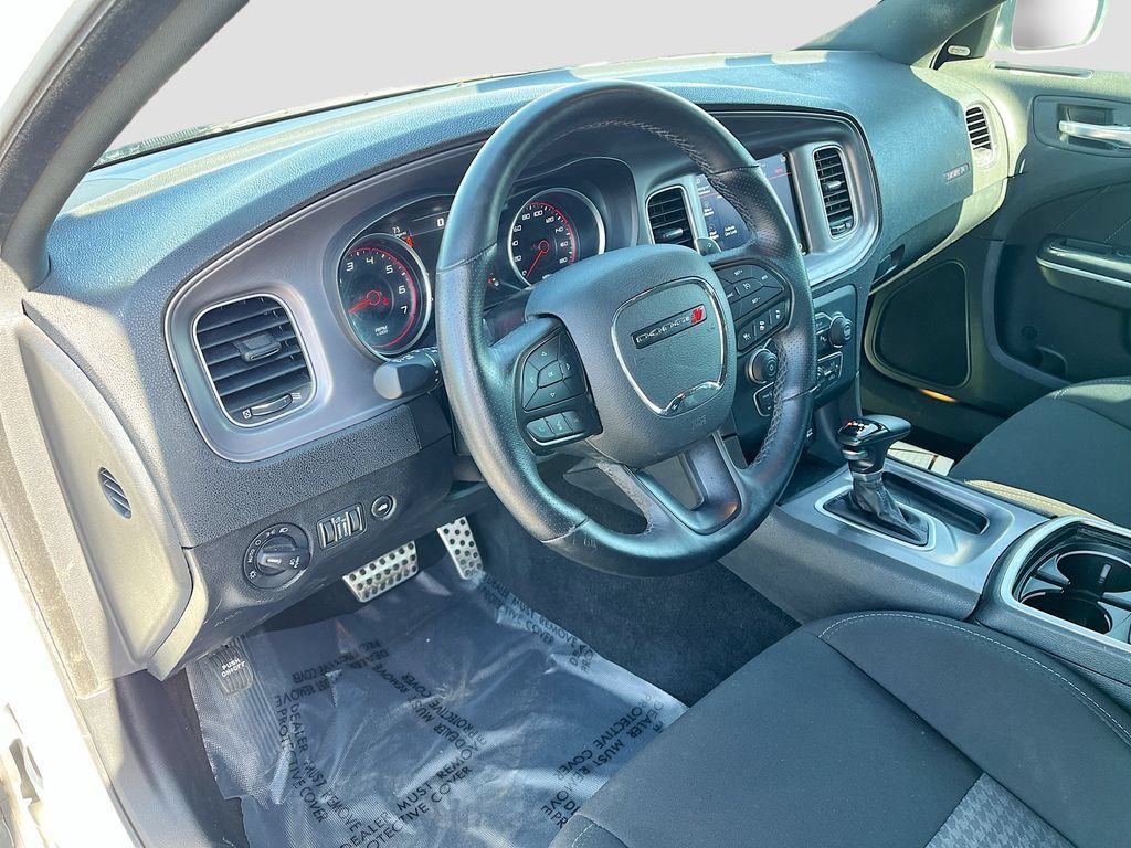 Used 2023 Dodge Charger Scat Pack w/ Navigation & Travel Group RWD image 9