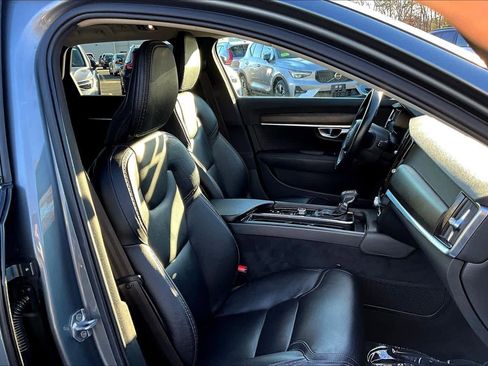 Used 2019 Volvo V90 T5 Cross Country w/ Protection Package Premier image 7