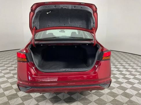Used 2025 Nissan Altima 2.5 SV FWD image 7