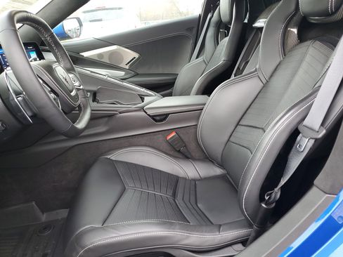 Used 2023 Chevrolet Corvette 3LT w/ Z51 Performance Package image 30