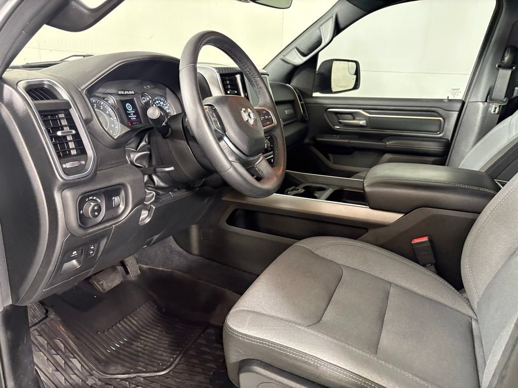 Used 2025 RAM 1500 Big Horn AWD/4WD image 21