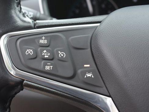 Used 2020 Chevrolet Equinox LT w/ Sport Edition FWD image 21