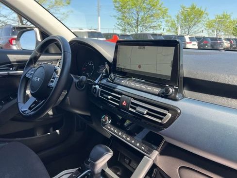 Certified 2023 Kia Seltos S w/ Navigation Package AWD/4WD image 35