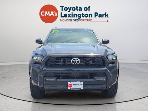 Used 2025 Toyota 4Runner TRD Off-Road Premium w/ Tow Technology Package AWD/4WD image 8