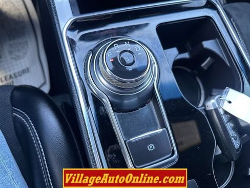 Used 2019 Ford Edge ST w/ Equipment Group 401A AWD/4WD image 28