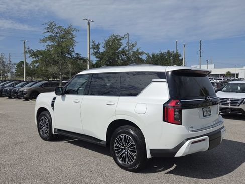 Used 2026 Nissan Armada SL RWD image 5