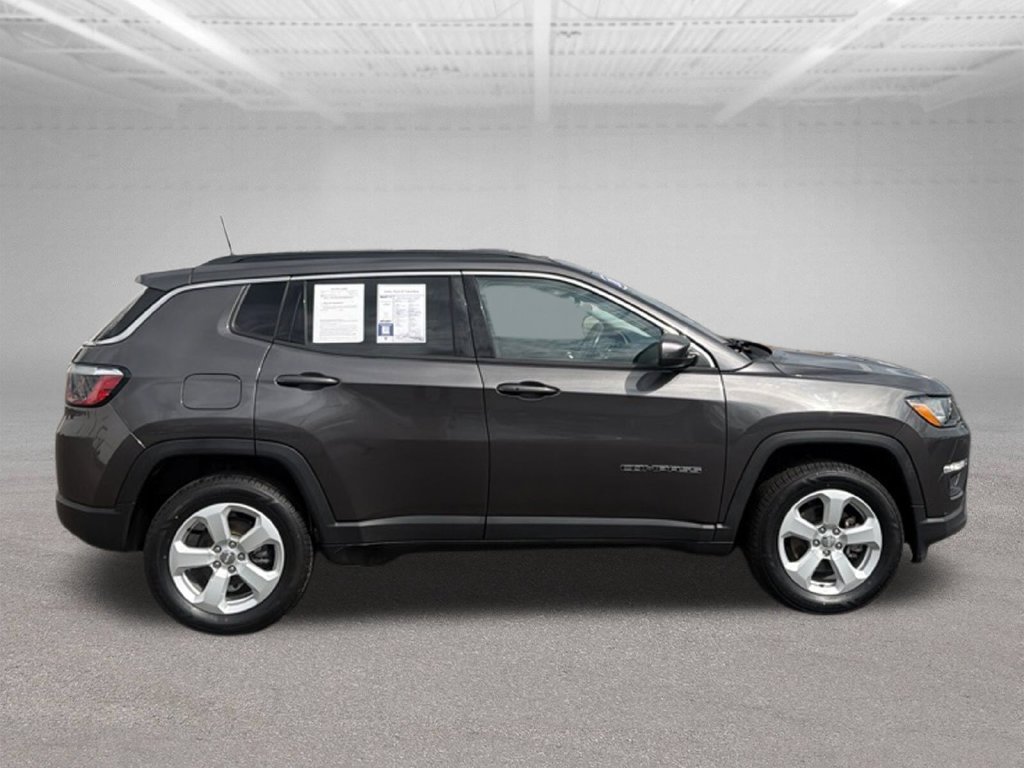 Used 2021 Jeep Compass Latitude w/ Convenience Group AWD/4WD image 14