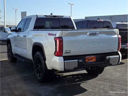 Used 2022 Toyota Tundra Limited w/ TRD Off-Road Package AWD/4WD image 4