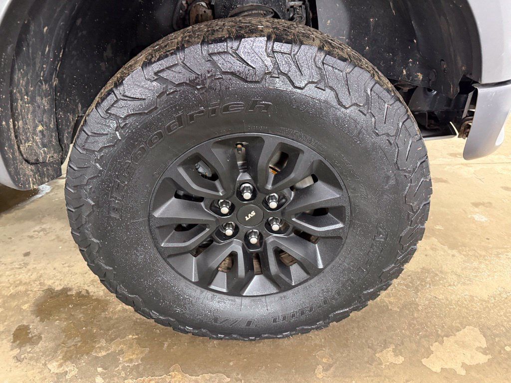 Used 2013 Ford F150 Raptor w/ Luxury Equipment Group AWD/4WD image 30