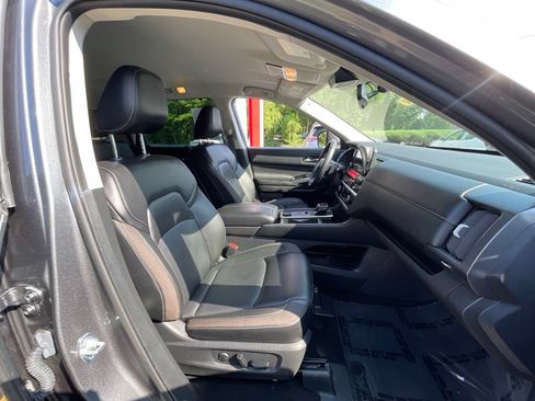 Certified 2023 Nissan Pathfinder SL AWD/4WD image 17