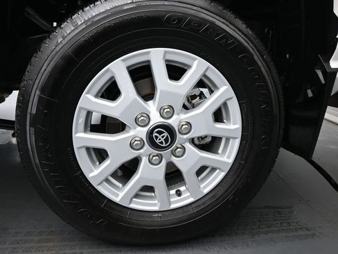 Used 2024 Toyota Tacoma SR image 15