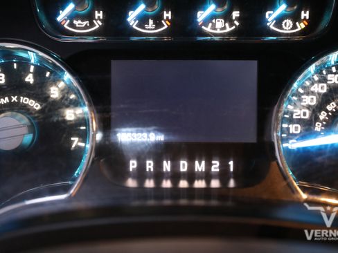 Used 2014 Ford F150 Lariat w/ Equipment Group 501A Mid image 9