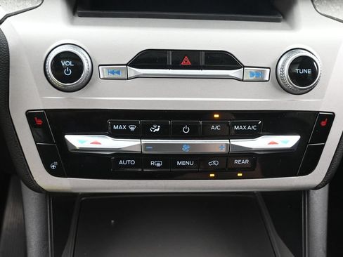 Used 2023 Ford Explorer Timberline w/ Timberline Technology Package AWD/4WD image 24