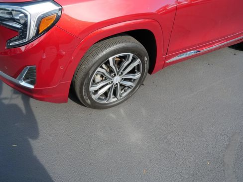 Used 2018 GMC Terrain Denali w/ Advanced Safety Package AWD/4WD image 34