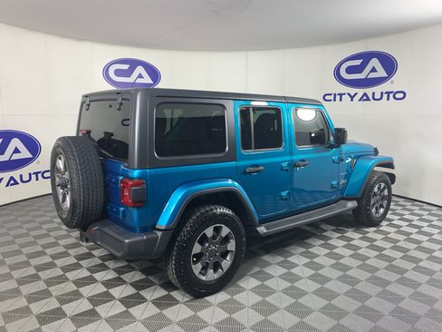 Used 2020 Jeep Wrangler Unlimited Sahara w/ Dual Top Group AWD/4WD image 3