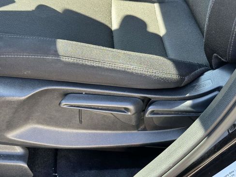 Used 2023 Honda CR-V LX image 14