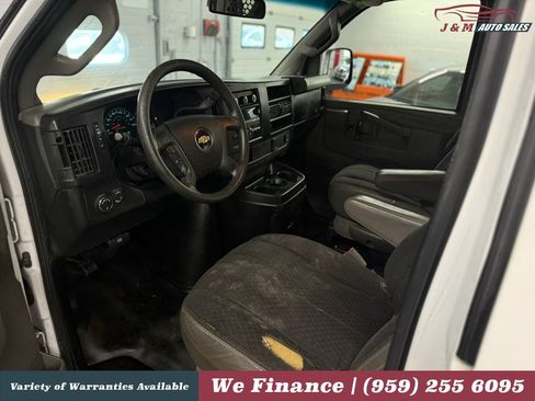 Used 2018 Chevrolet Express 2500 w/ Driver Convenience Package RWD image 16