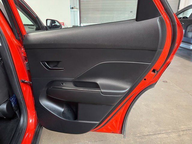 Used 2024 Hyundai Kona SE FWD image 16