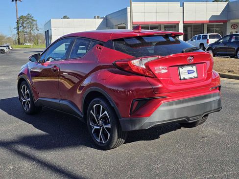 Used 2021 Toyota C-HR XLE image 6