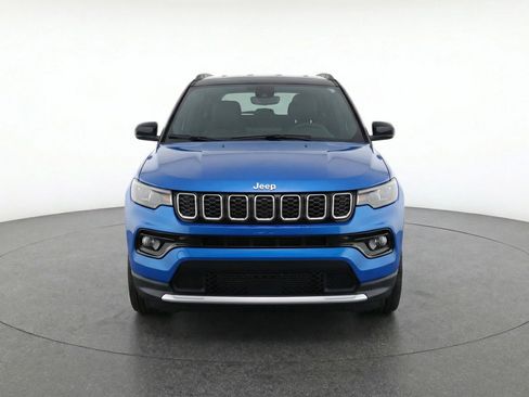 Used 2025 Jeep Compass Limited image 2