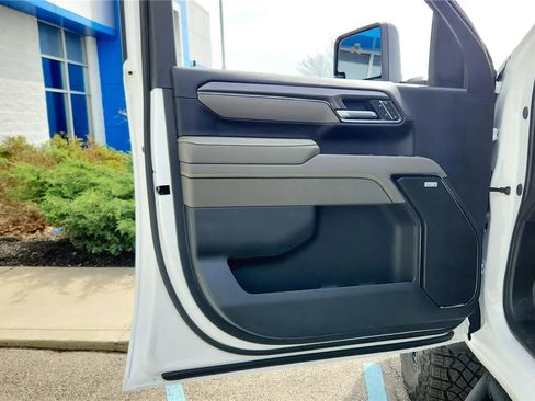 New 2026 Chevrolet Silverado 2500 ZR2 image 31